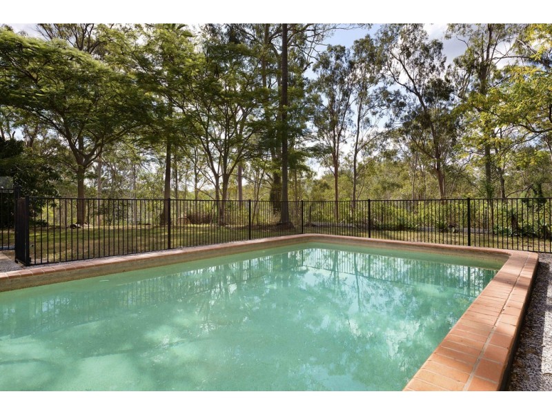 339 Pullenvale Rd, Pullenvale QLD 4069