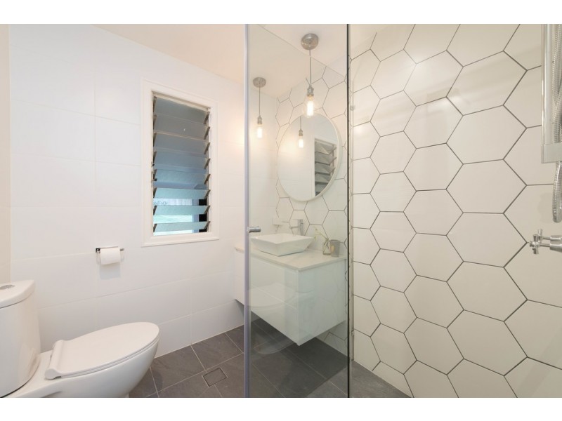 10 Miller Street, Chermside QLD 4032