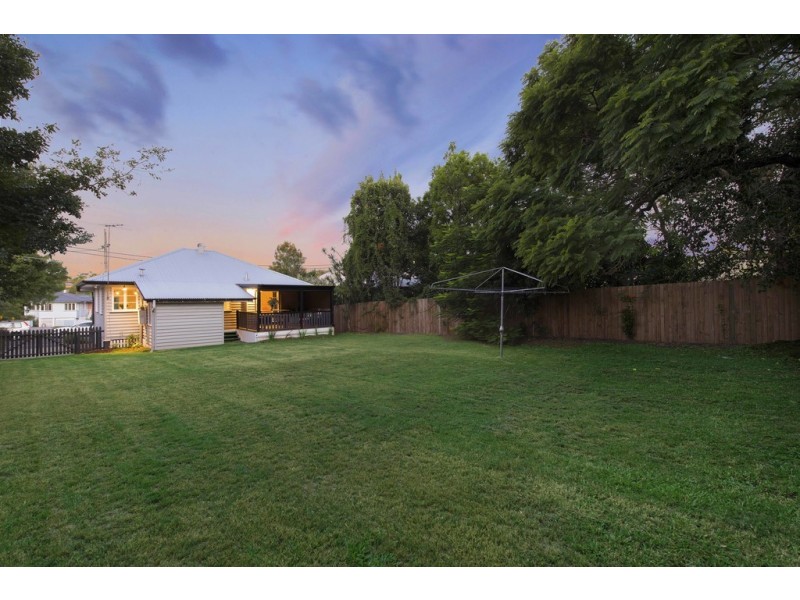 10 Miller Street, Chermside QLD 4032