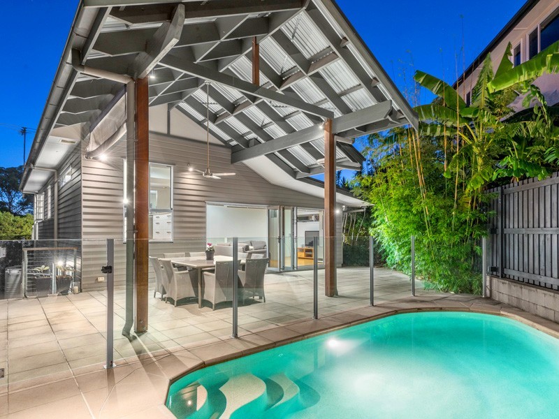 8 Brown Parade, Ashgrove QLD 4060