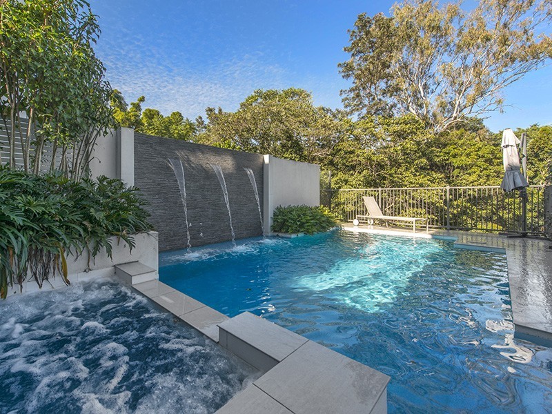 71 Brown Parade, Ashgrove QLD 4060