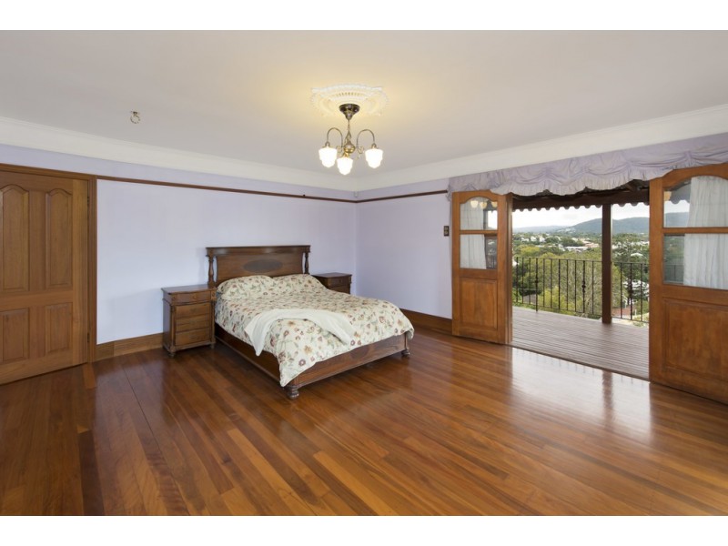 33 Enoggera Terrace, Red Hill QLD 4059