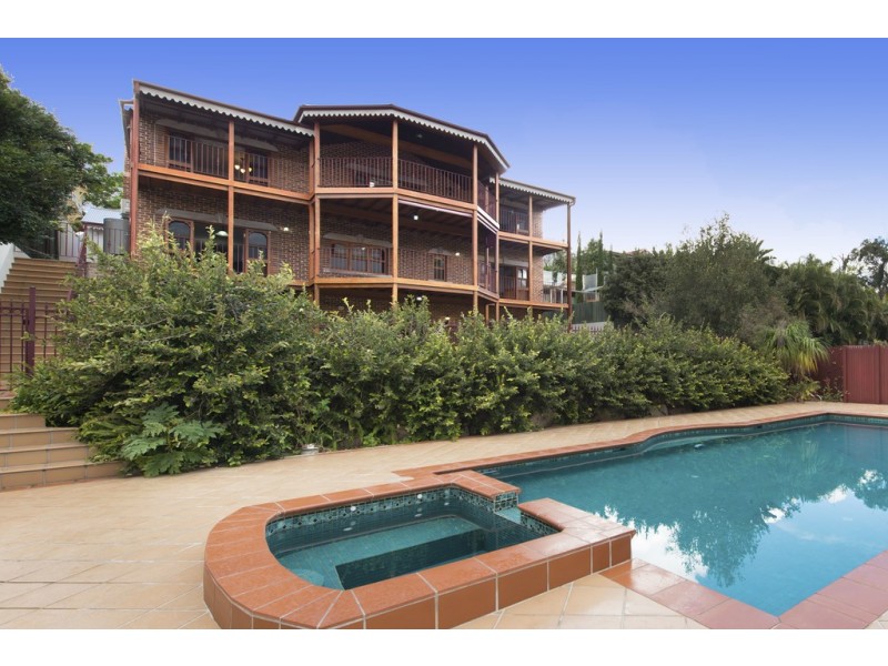 33 Enoggera Terrace, Red Hill QLD 4059