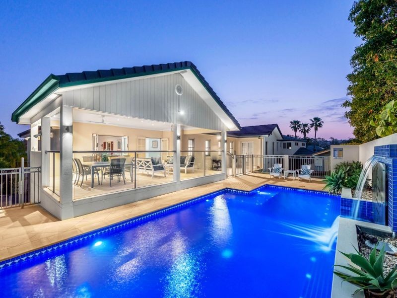4 Merion Place, Carindale QLD 4152