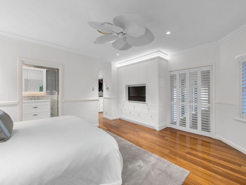 4 Merion Place, Carindale QLD 4152