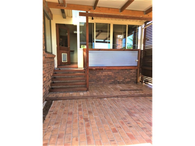 17 Lachlan Street, Bossley Park NSW 2176