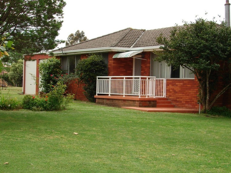 77 Binalong Road, Belimbla Park NSW 2570