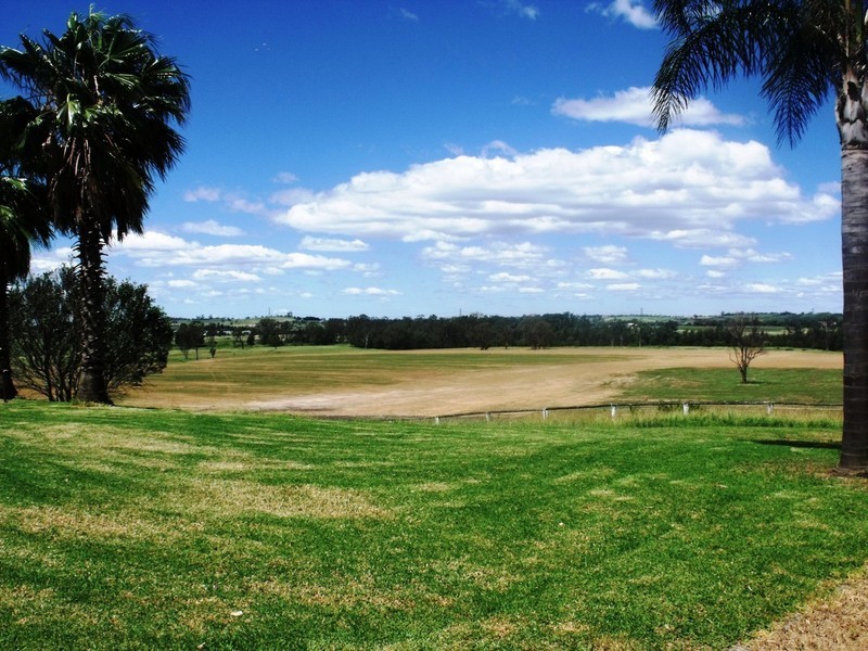 Badgerys Creek NSW 2555