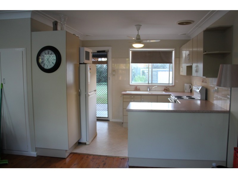 66 Brennon Rd, Gorokan NSW 2263