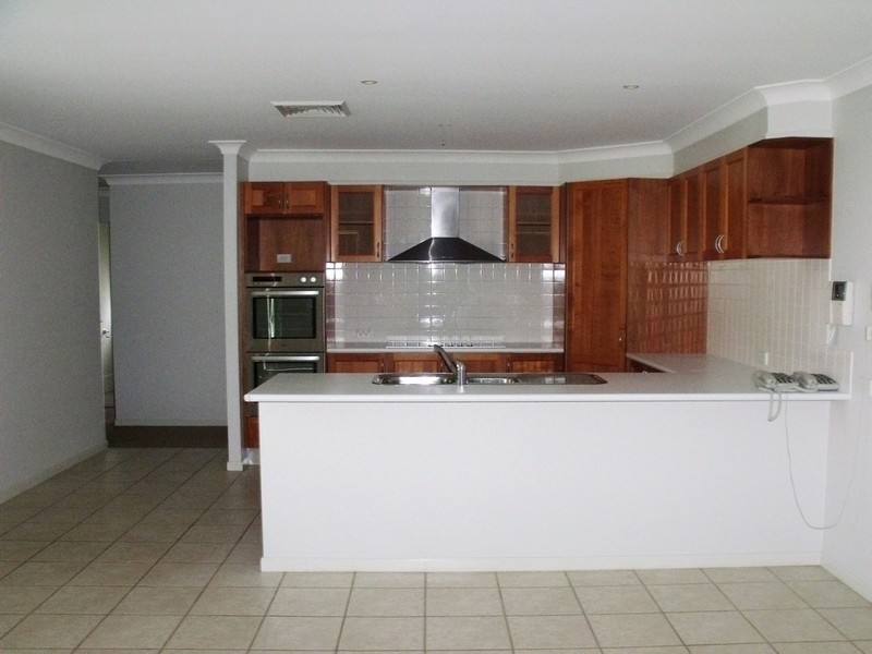 1816 THE HORSLEY DRIVE, Horsley Park NSW 2175