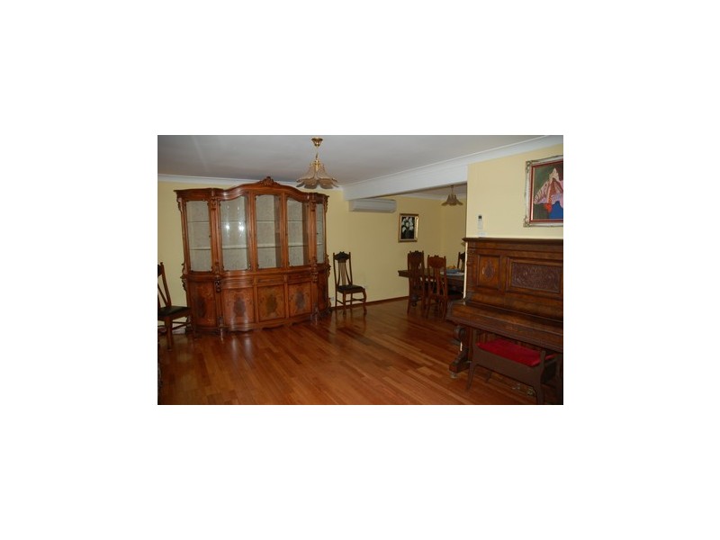 129 Aldington Road, Kemps Creek NSW 2178