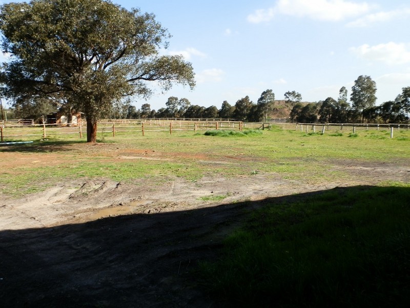 Badgerys Creek NSW 2555