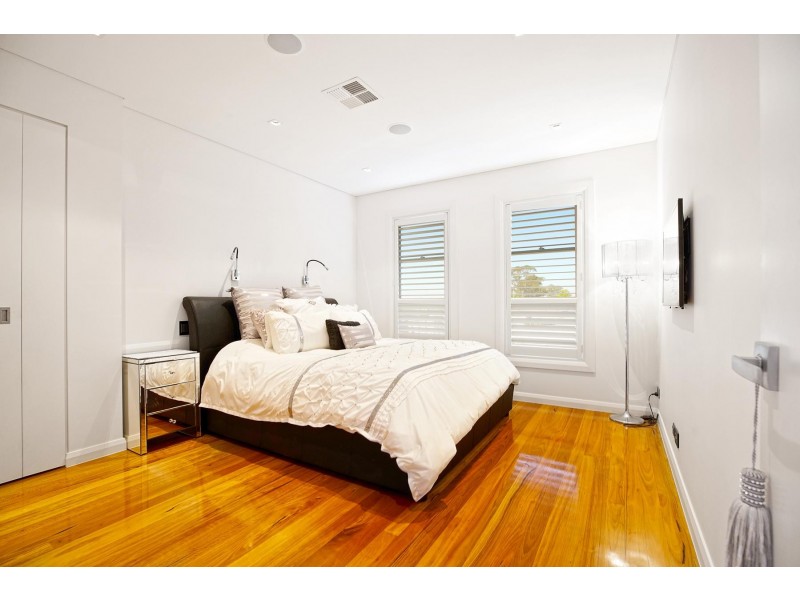 33A Bougainville Street, Bossley Park NSW 2176