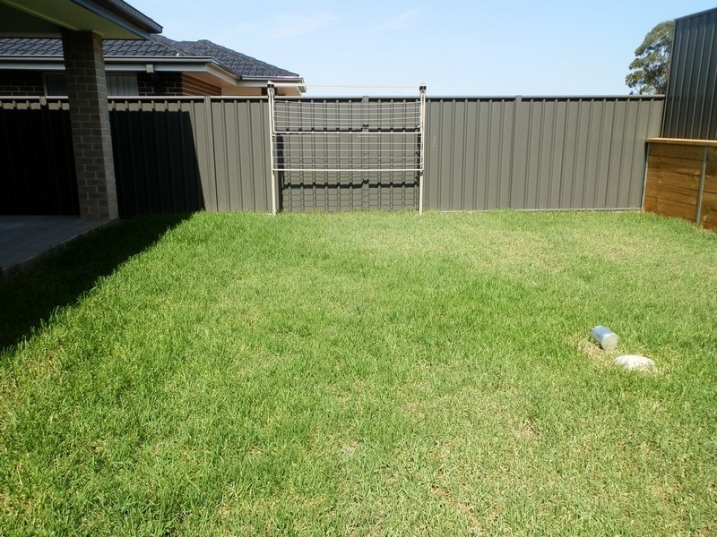 58 Bird Walton Avenue, Middleton Grange NSW 2171