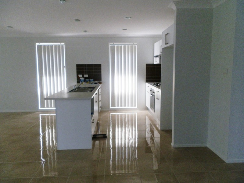 58 Bird Walton Avenue, Middleton Grange NSW 2171