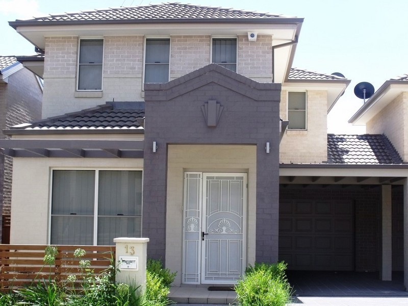 13 Cobble, West Hoxton NSW 2171