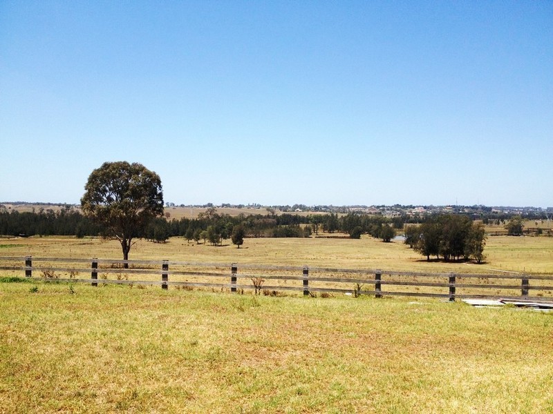 106 Aldington Road, Kemps Creek NSW 2178