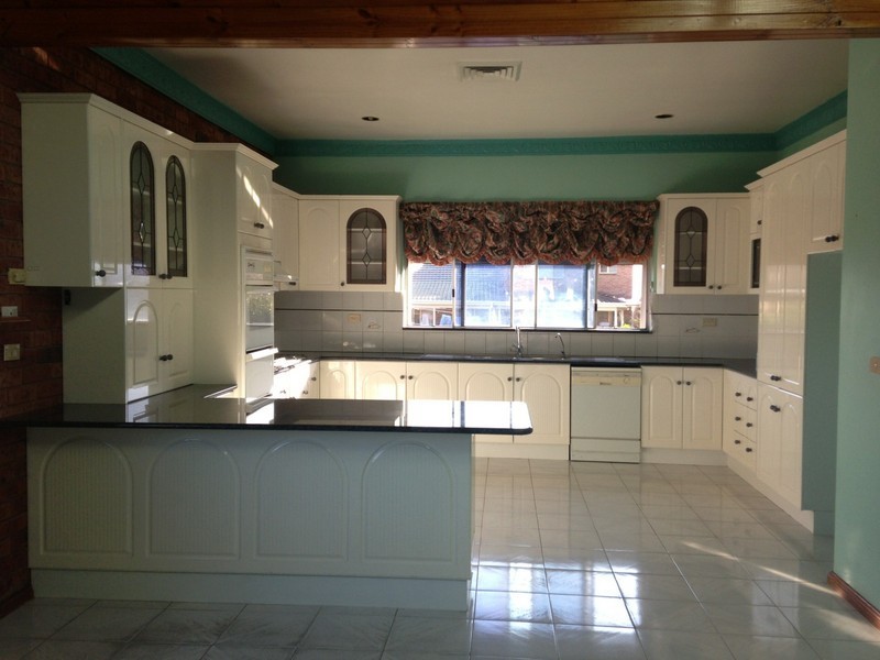 2 Sheoak Place, Bossley Park NSW 2176