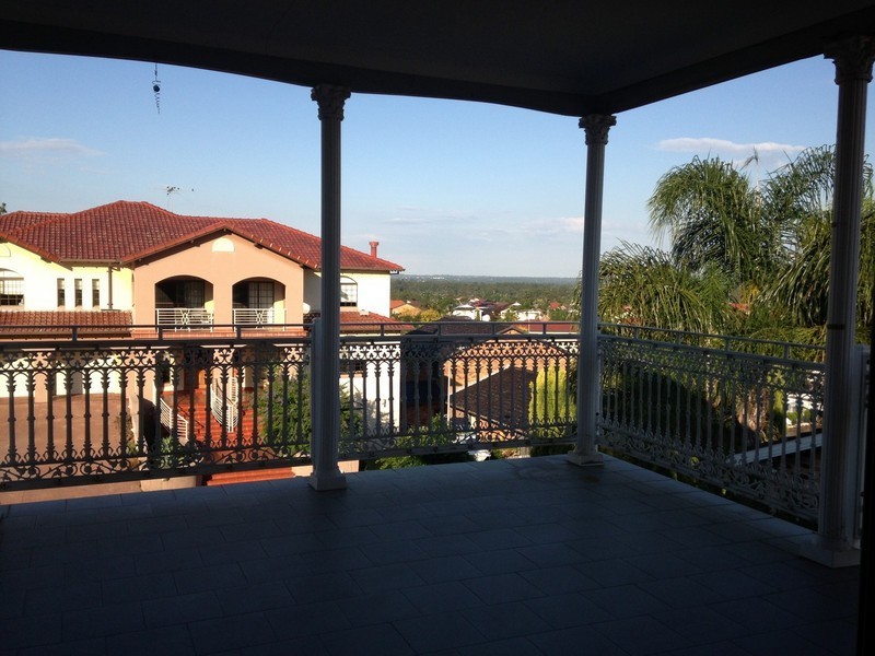 2 Sheoak Place, Bossley Park NSW 2176