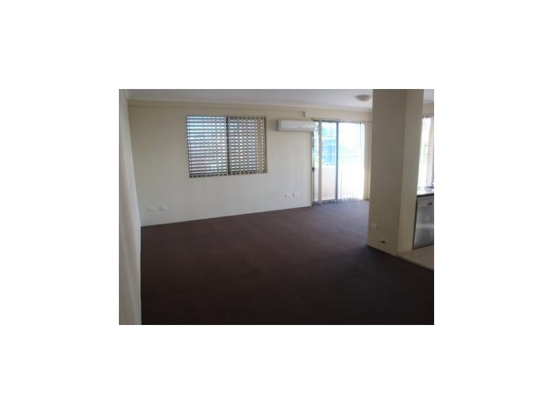 13/7 Bathurst Street, Liverpool NSW 2170