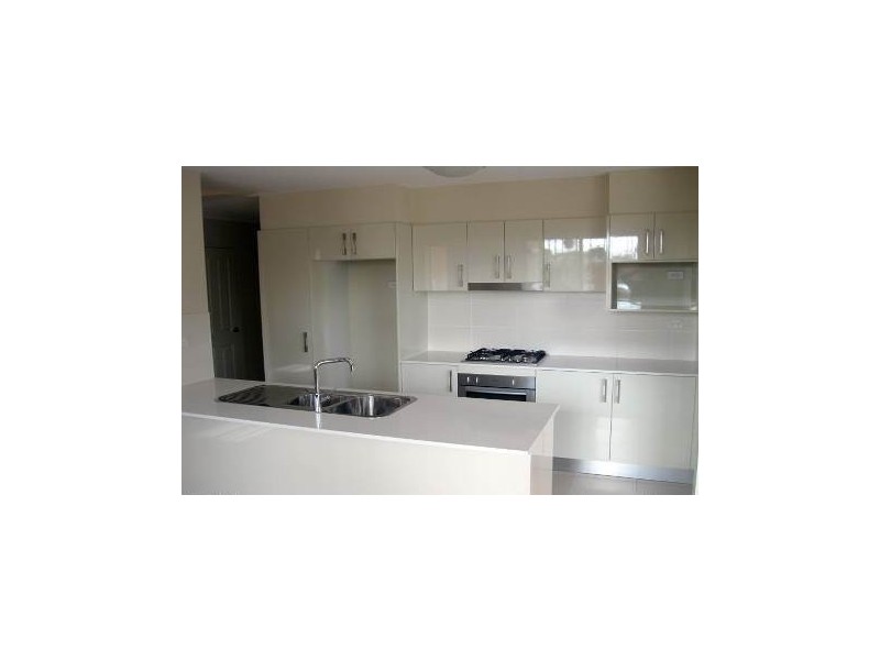 4/7 Bathurst, Liverpool NSW 2170