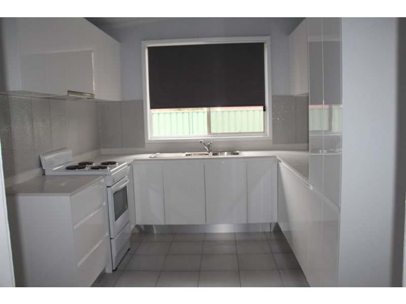 23A Bellfield Ave, Rossmore NSW 2557