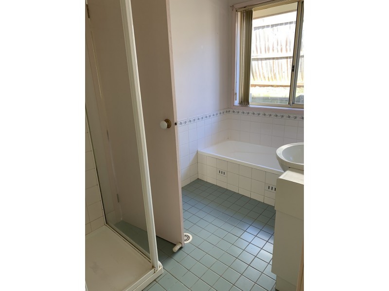 8A Cipolin close, Eagle Vale NSW 2558