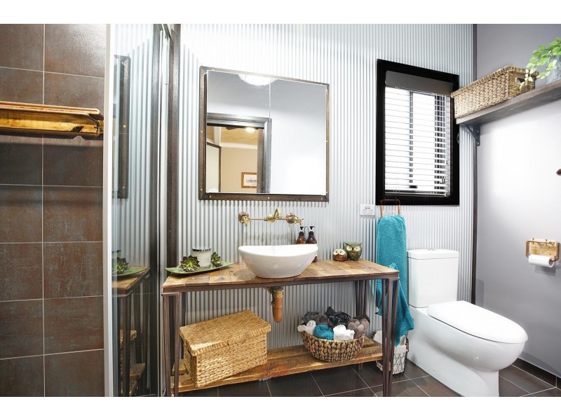 17A Lachlan Street, Bossley Park NSW 2176