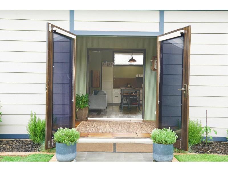 17A Lachlan Street, Bossley Park NSW 2176