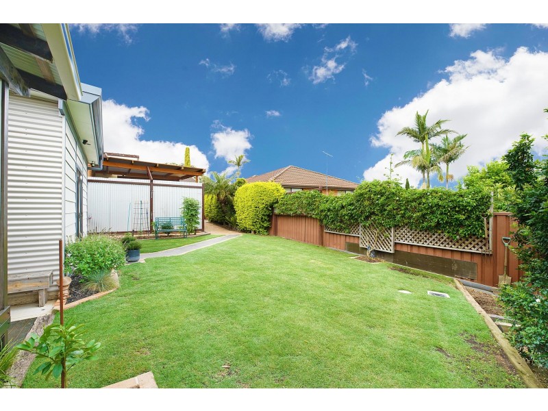 17A Lachlan Street, Bossley Park NSW 2176