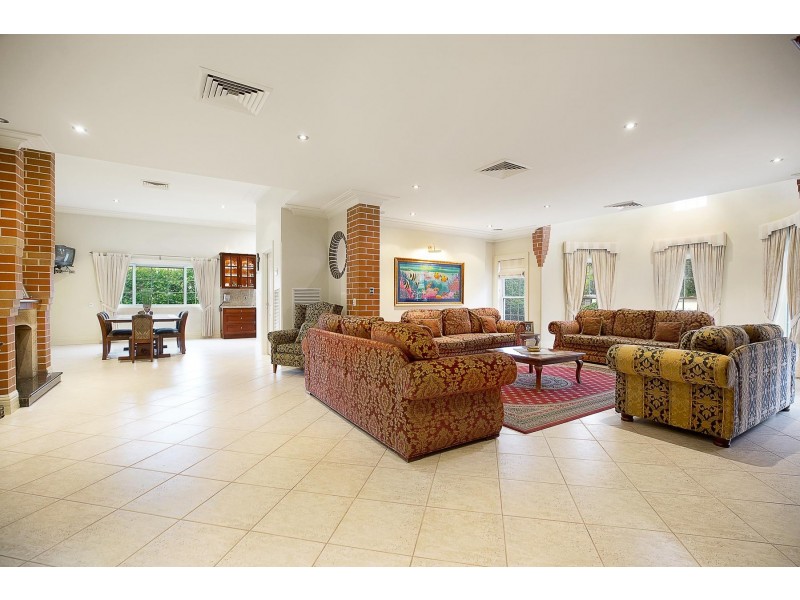 329 Koala Way, Horsley Park NSW 2175