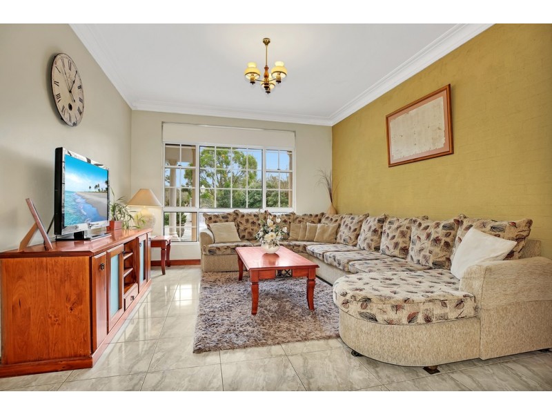 36-37 Centennial Court, Mount Vernon NSW 2178