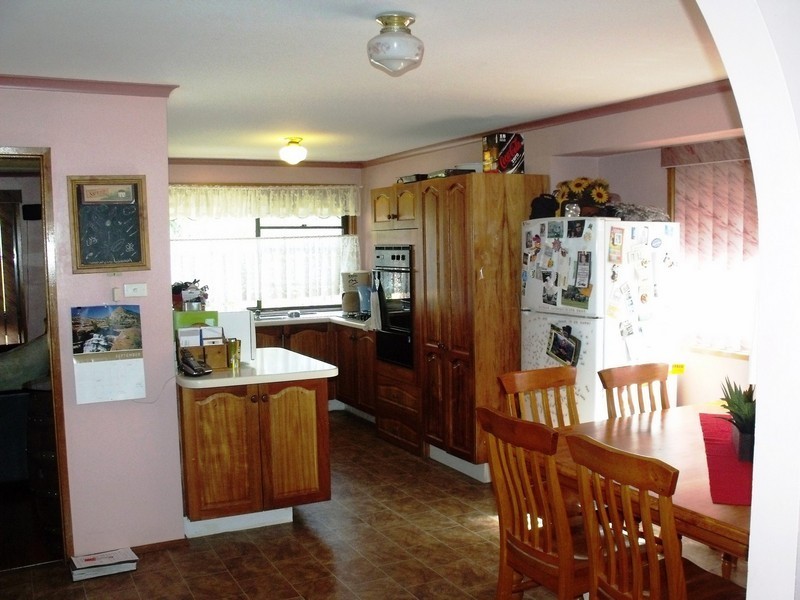 165 Banks Drive, St Clair NSW 2759