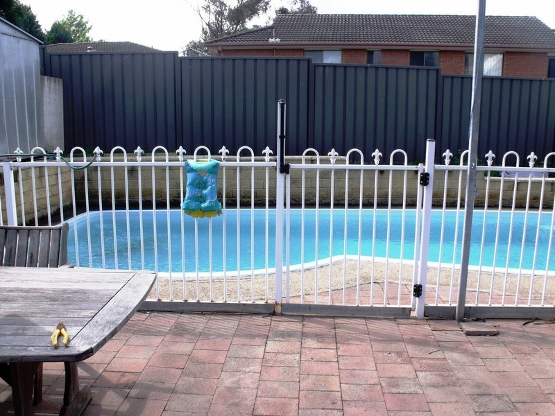 165 Banks Drive, St Clair NSW 2759