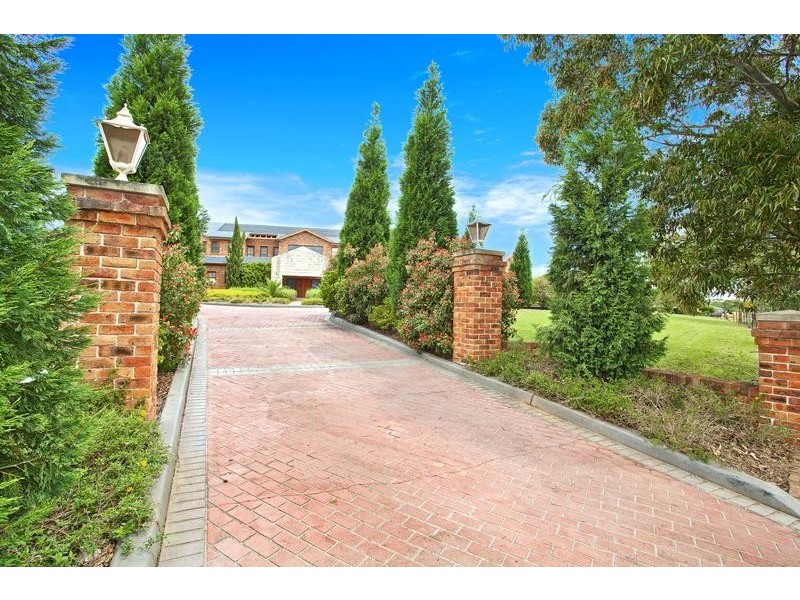 122 Capitol Hill Drive, Mount Vernon NSW 2178