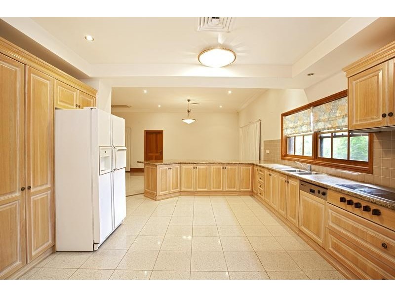 122 Capitol Hill Drive, Mount Vernon NSW 2178