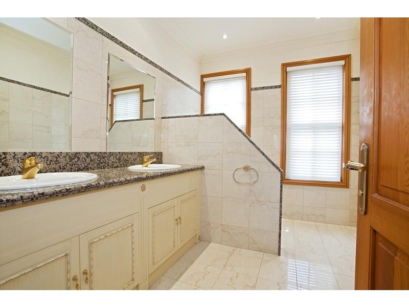 122 Capitol Hill Drive, Mount Vernon NSW 2178