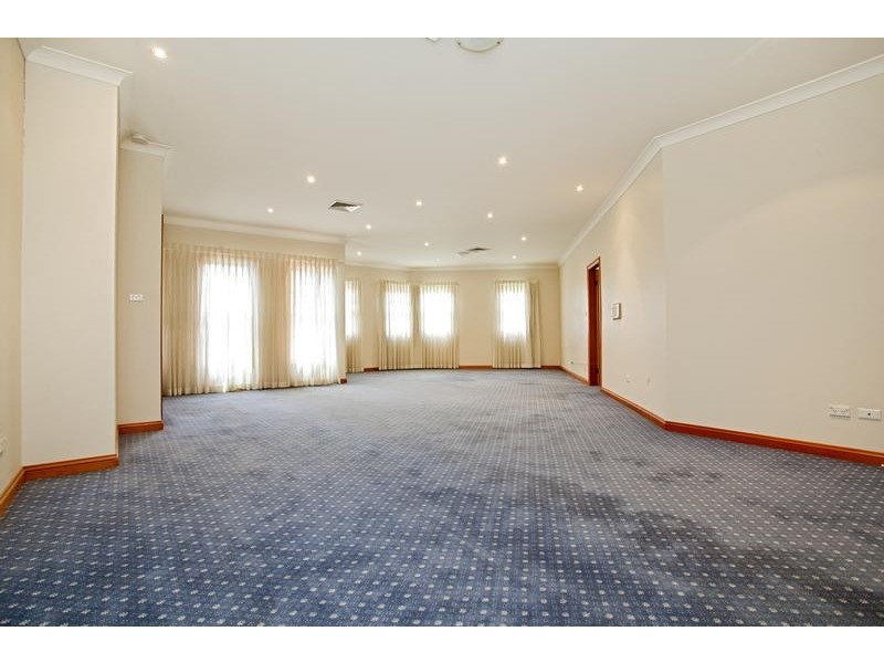 122 Capitol Hill Drive, Mount Vernon NSW 2178