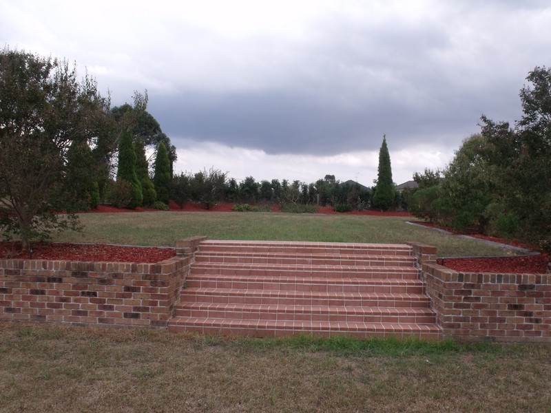 122 Capitol Hill Drive, Mount Vernon NSW 2178