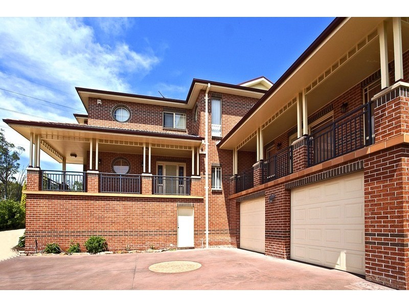 37 Begovich Cres, Abbotsbury NSW 2176