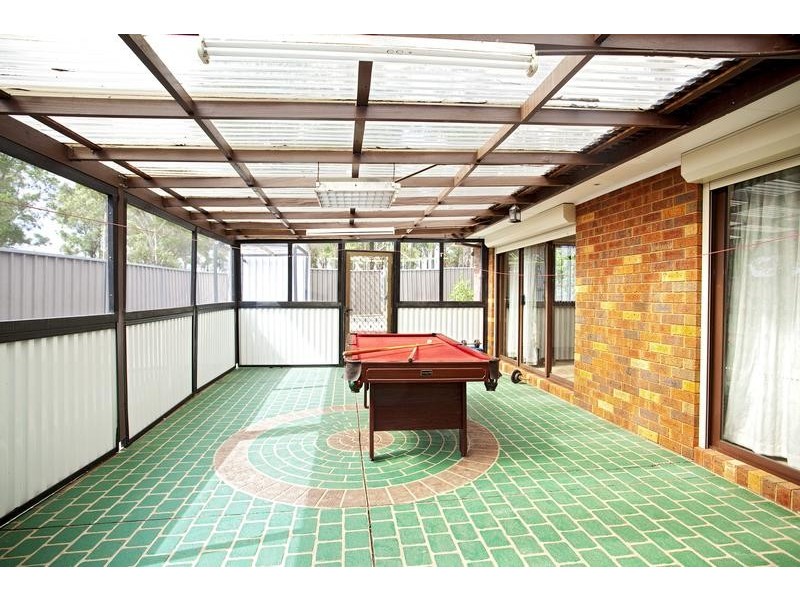 42 Castlereagh Street, Bossley Park NSW 2176