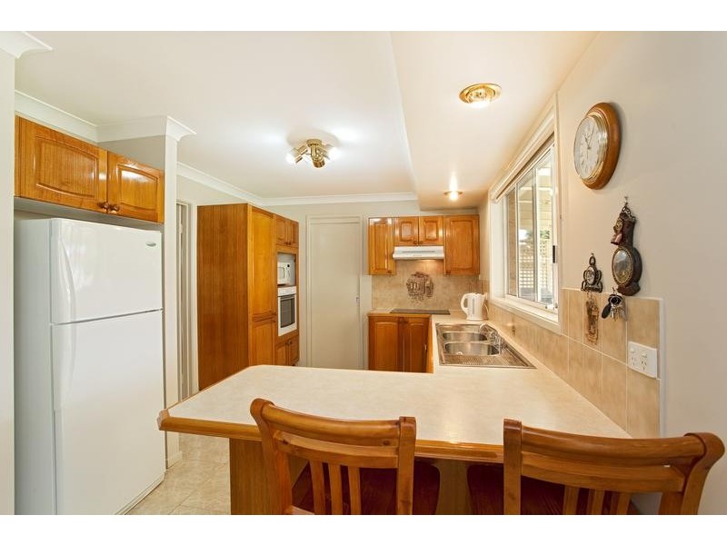 9 Mohawk Cres, Greenfield Park NSW 2176