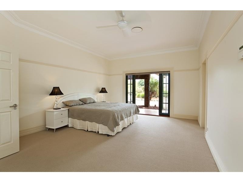 411 Bowood Way, Mount Vernon NSW 2178