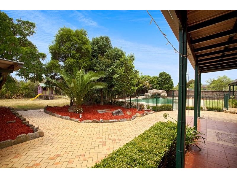 411 Bowood Way, Mount Vernon NSW 2178