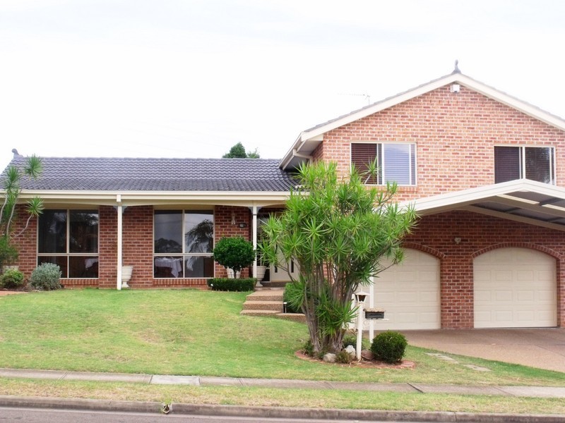 Edensor Park NSW 2176