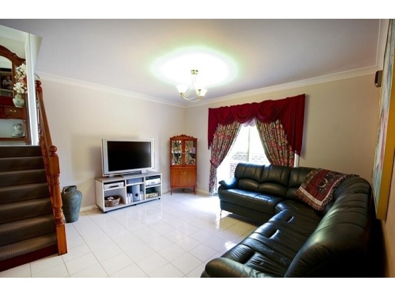 Edensor Park NSW 2176