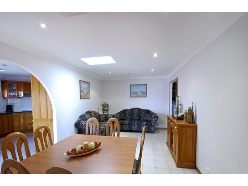 Edensor Park NSW 2176