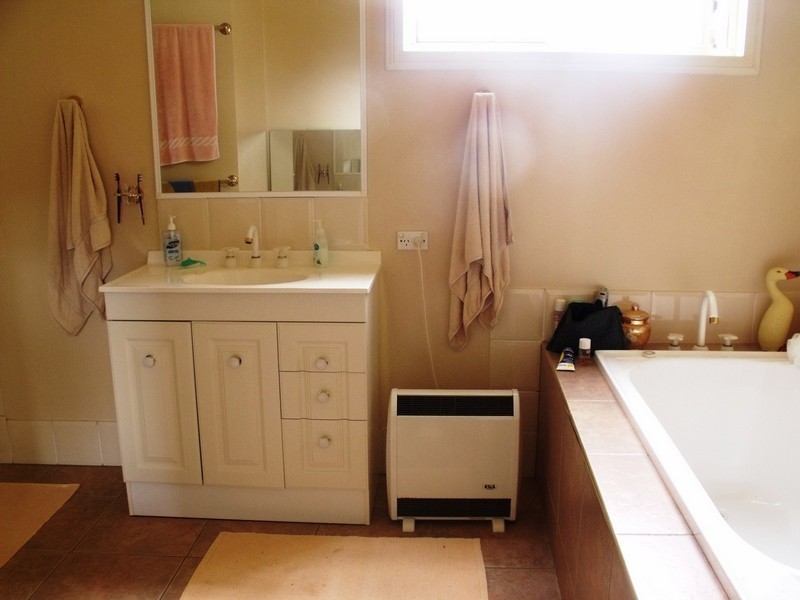 10 Byron Road, Tahmoor NSW 2573