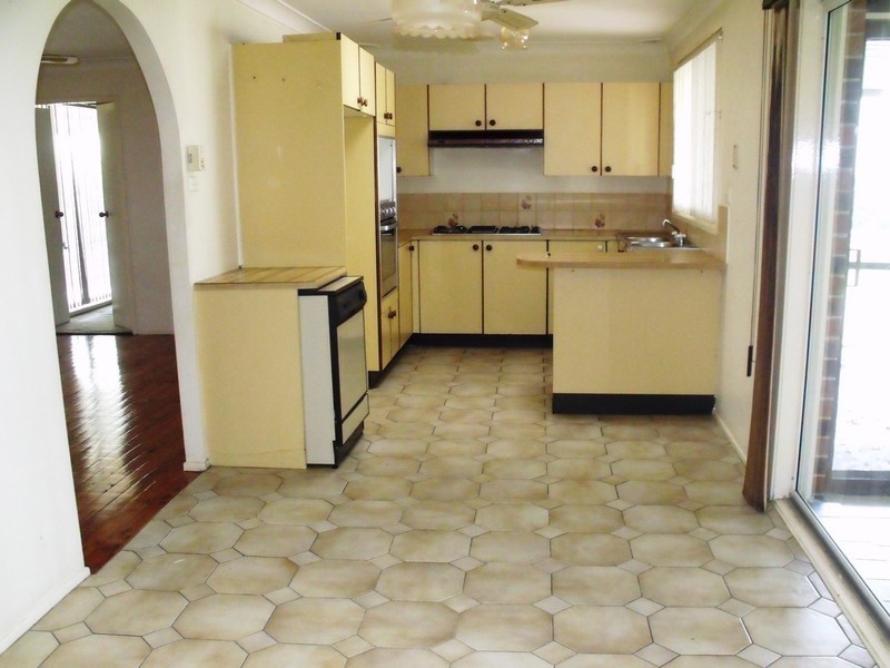 3  Holbrook Street, Bossley Park NSW 2176