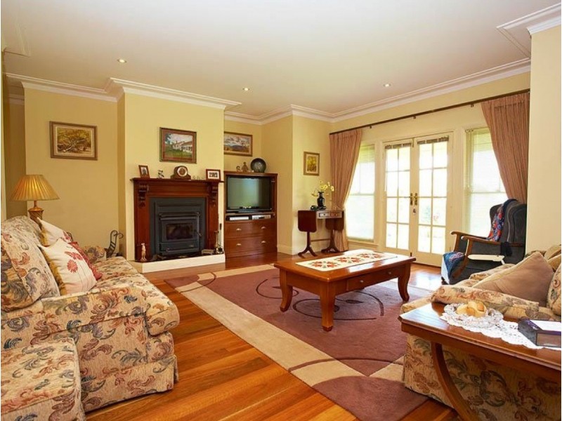 19  Pamela Crescent, Bowen Mountain NSW 2753